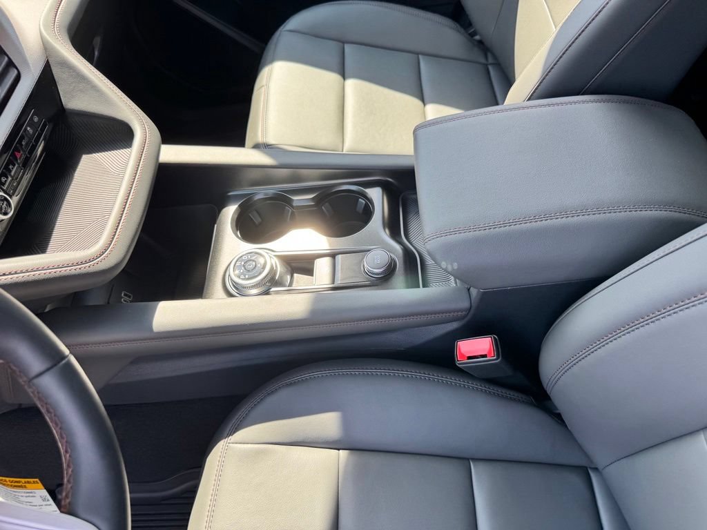 New 2026 Ford Explorer Active w/ Active Comfort Package AWD/4WD image 14