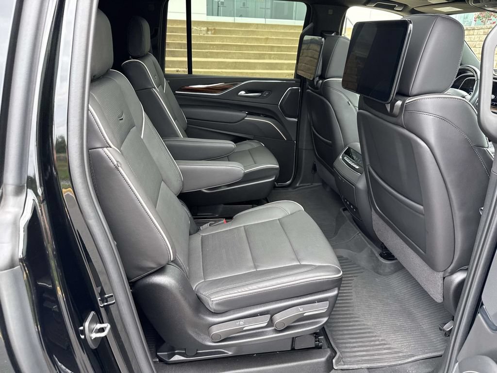 Used 2024 Cadillac Escalade ESV Premium Luxury w/ LPO, Floor Liner Package AWD/4WD image 11