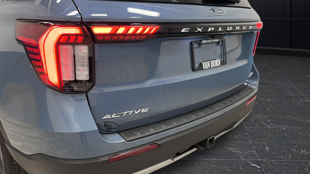 Certified 2026 Ford Explorer Active w/ Active Comfort Package AWD/4WD image 34