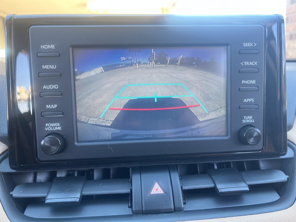 Used 2019 Toyota RAV4 XLE w/ Convenience Package FWD image 27