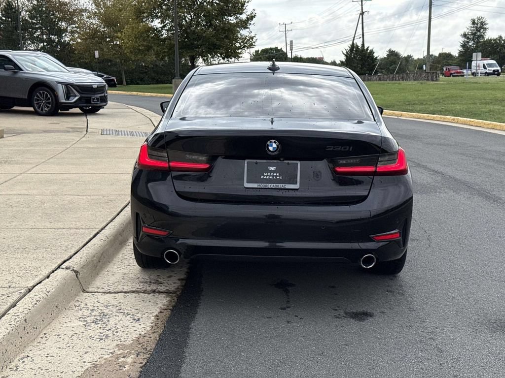 Used 2020 BMW 330i Sedan w/ Convenience Package RWD image 23