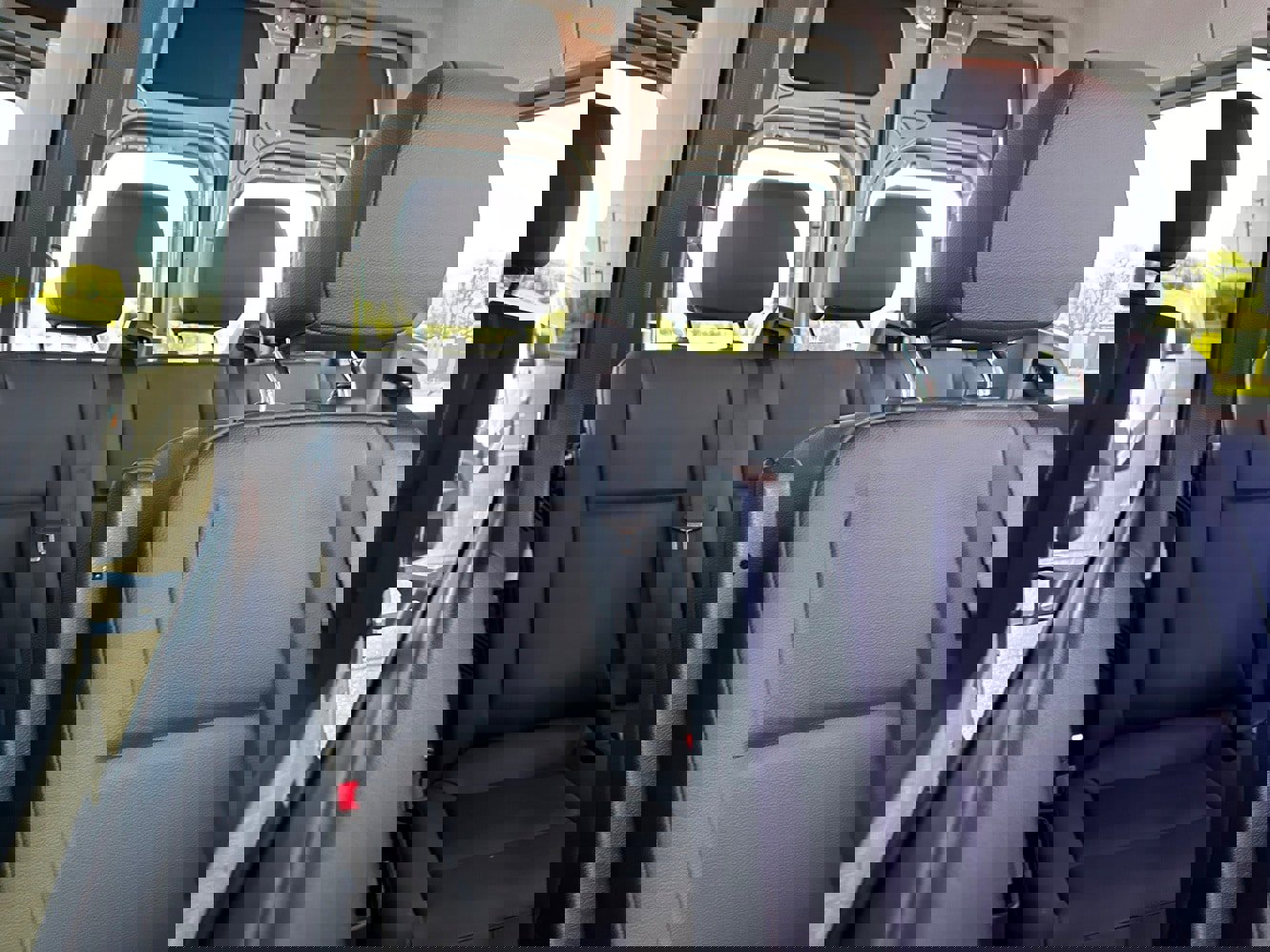 Used 2025 Mercedes-Benz Sprinter 2500 image 22