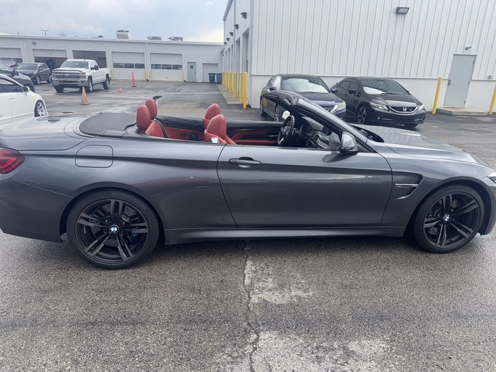 Used 2020 BMW M4 Convertible w/ Executive Package RWD image 8