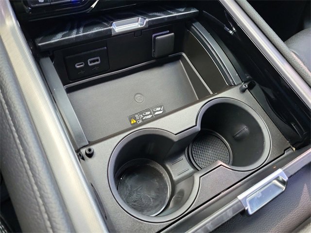 Used 2022 GMC Yukon Denali image 25