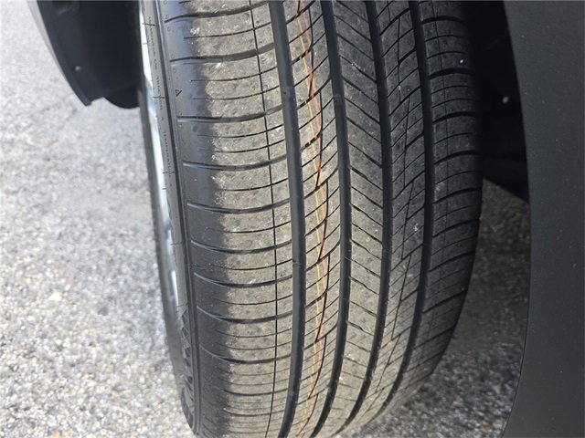 Used 2023 Volkswagen Atlas SE w/ Panoramic Sunroof Package image 27