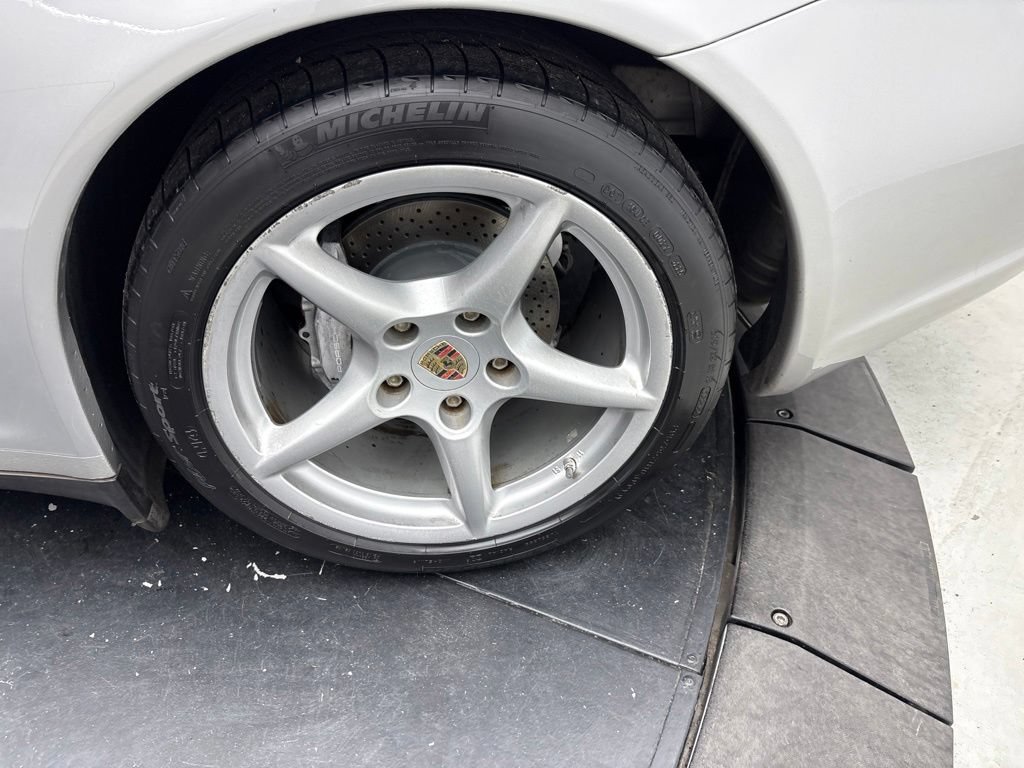 Used 2006 Porsche 911 Carrera 4 AWD/4WD image 15