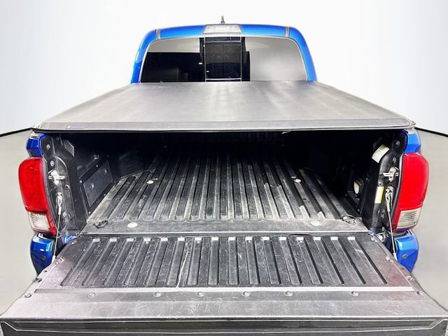 Used 2018 Toyota Tacoma TRD Sport image 28