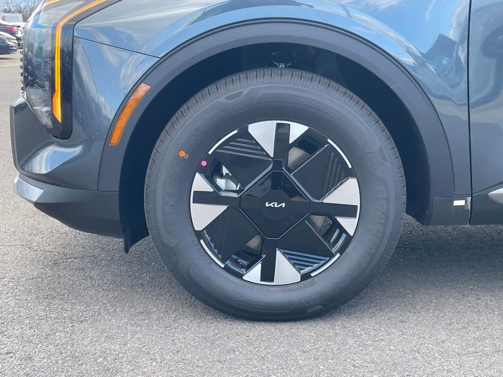 New 2026 Kia Sportage LX FWD image 30