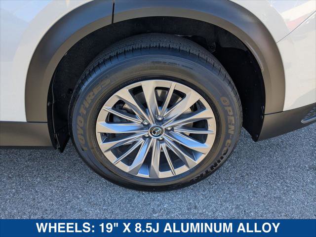 Used 2024 MAZDA CX-90 Plug-In Hybrid w/ Preferred image 9