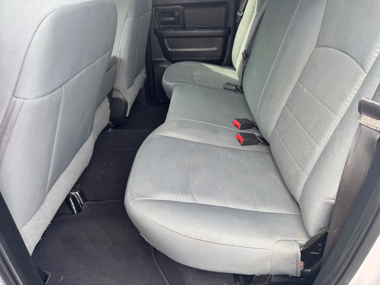 Used 2017 RAM 1500 Express AWD/4WD image 6