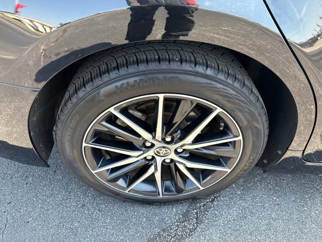 Certified 2021 Toyota Camry SE FWD image 14