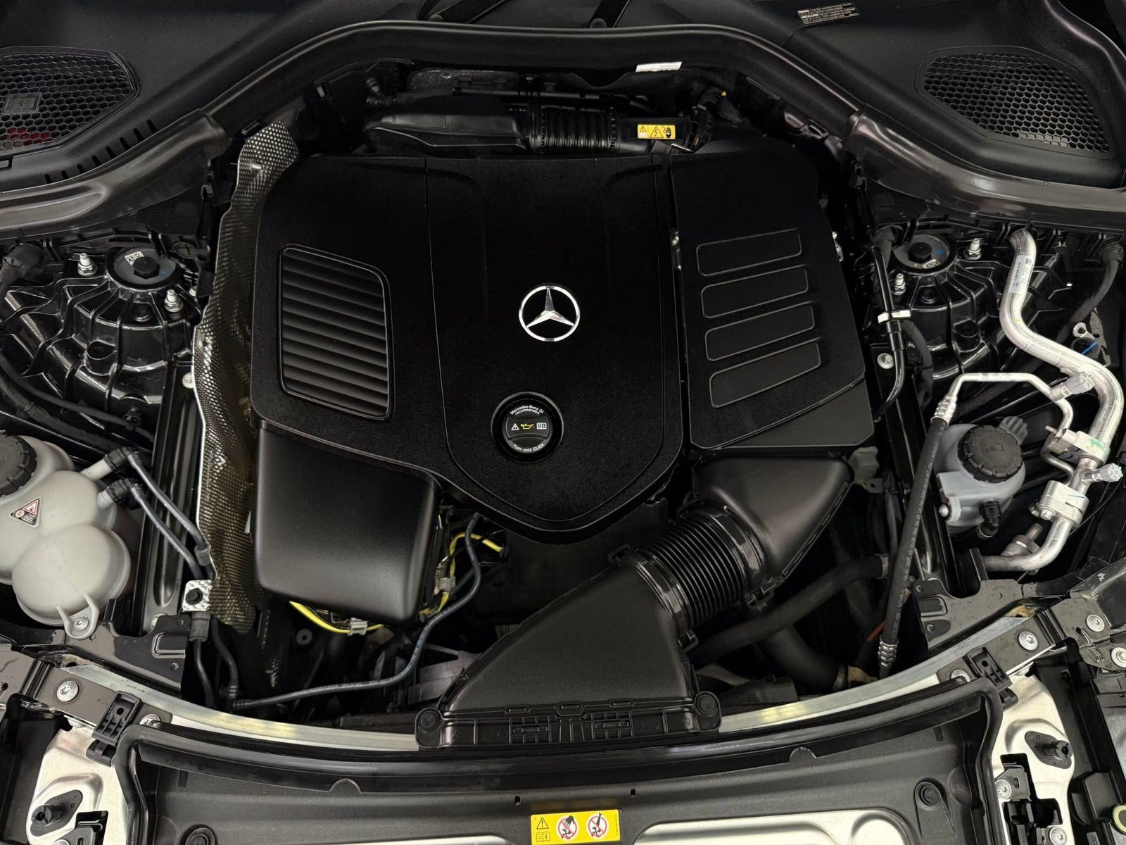 Certified 2025 Mercedes-Benz GLC 350e 4MATIC image 32