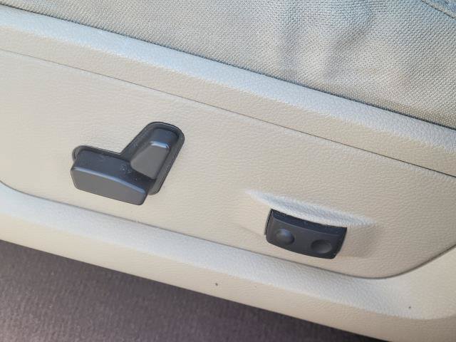 Used 2012 RAM 1500 Big Horn RWD image 8