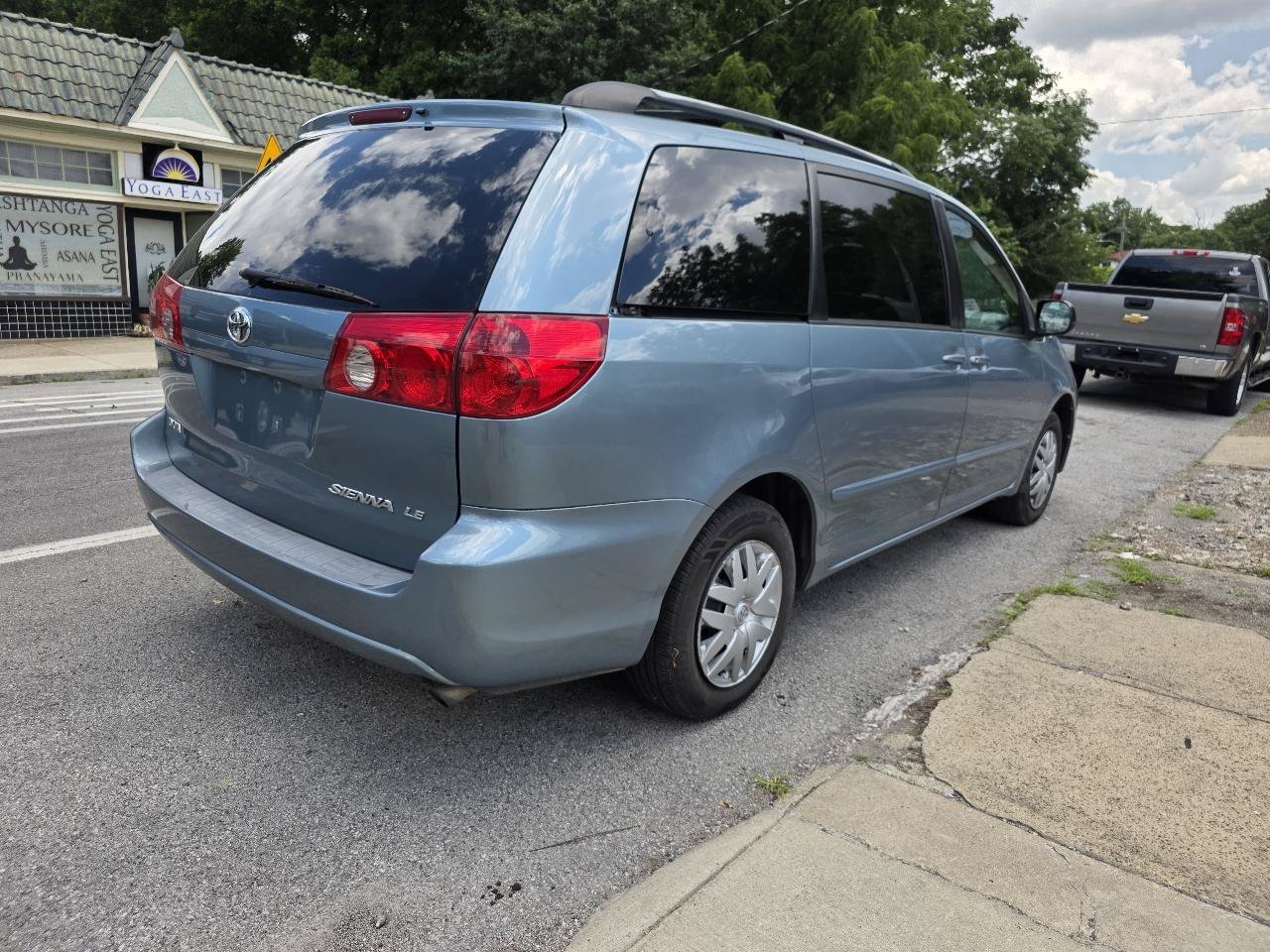 Used 2006 Toyota Sienna LE FWD image 5