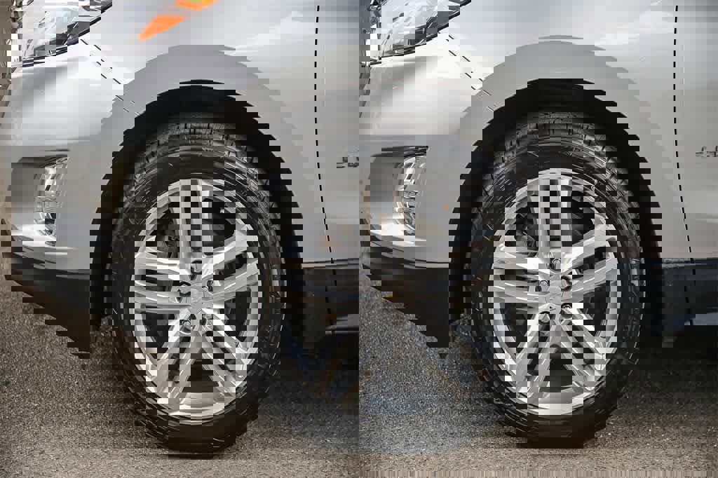 Used 2018 Chevrolet Equinox Premier image 10