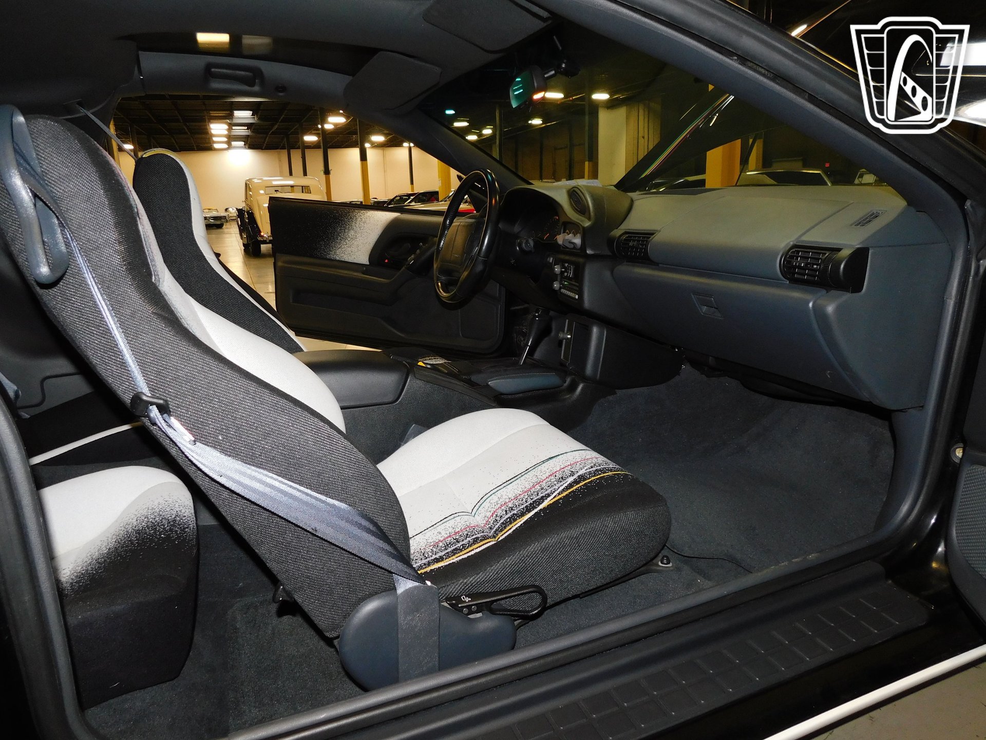 Used 1993 Chevrolet Camaro Z28 RWD image 7