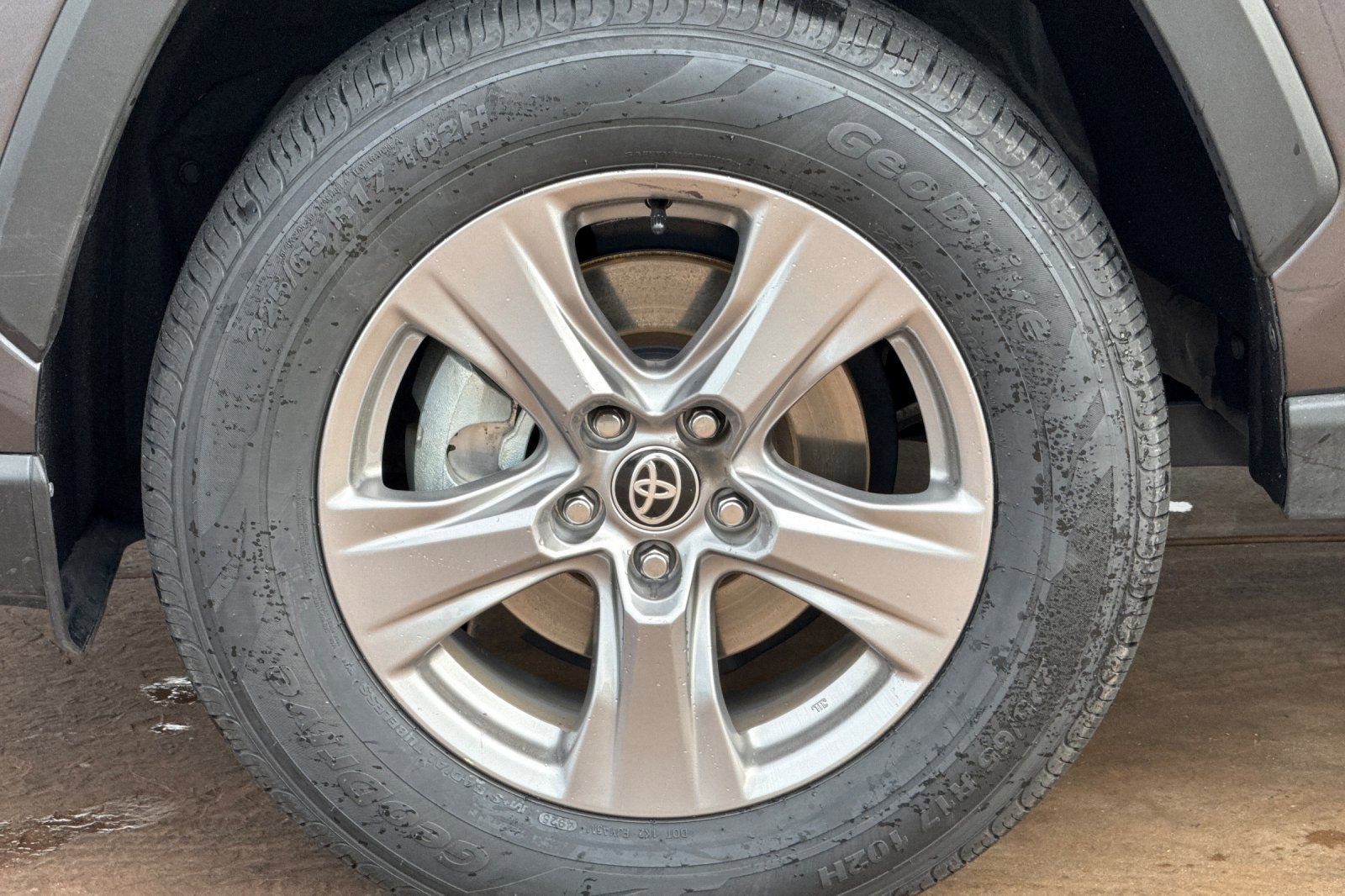 Certified 2025 Toyota RAV4 XLE image 33