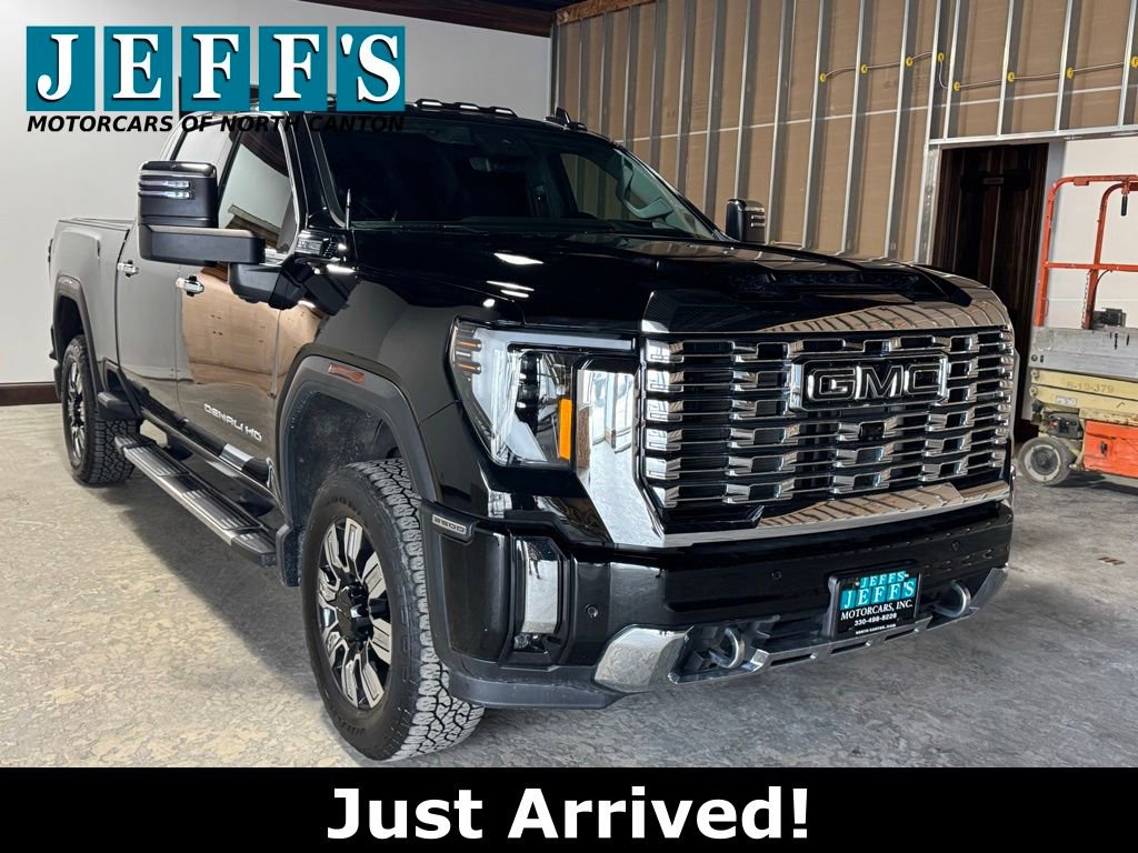 Used 2024 GMC Sierra 2500 Denali w/ Denali Reserve Package image 3