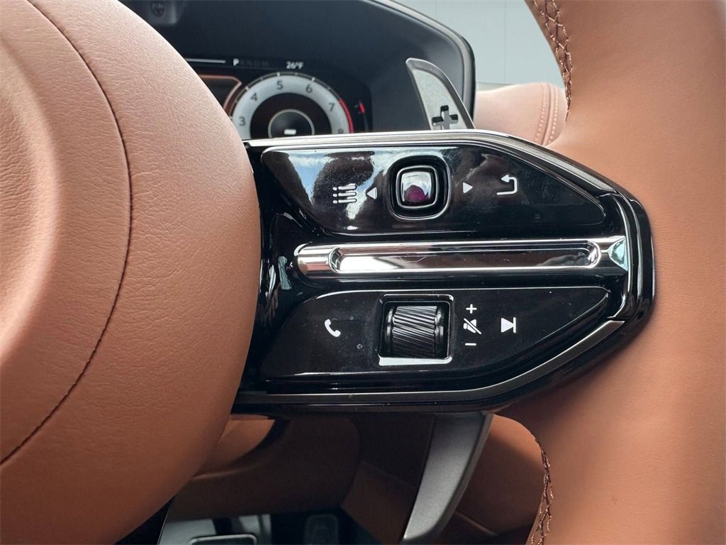 New 2026 Aston Martin DBX 707 image 22