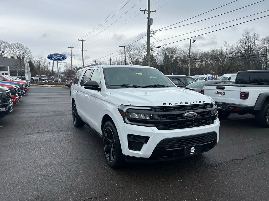 Certified 2022 Ford Expedition Max Limited image 3