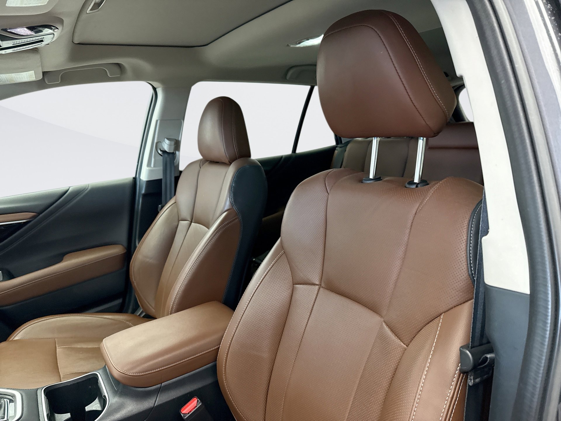 Used 2022 Subaru Outback Touring w/ Popular Package #2 image 9