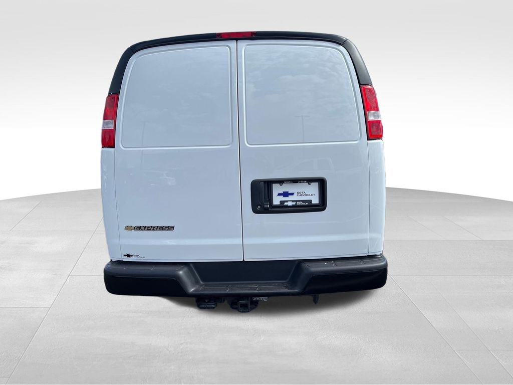 New 2026 Chevrolet Express 2500 RWD image 4