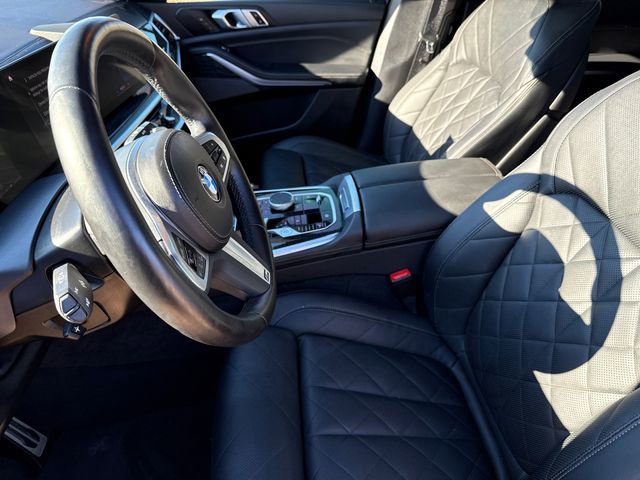 Used 2023 BMW X7 xDrive40i w/ M Sport Package image 22