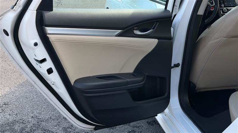 Used 2020 Honda Civic Touring image 42
