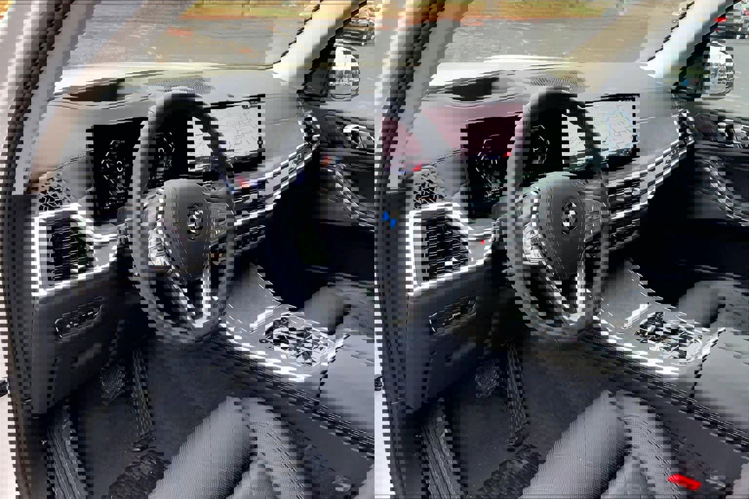 Certified 2025 BMW X7 xDrive40i w/ Premium Package image 19