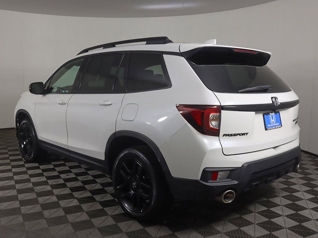 Used 2024 Honda Passport Black Edition image 12