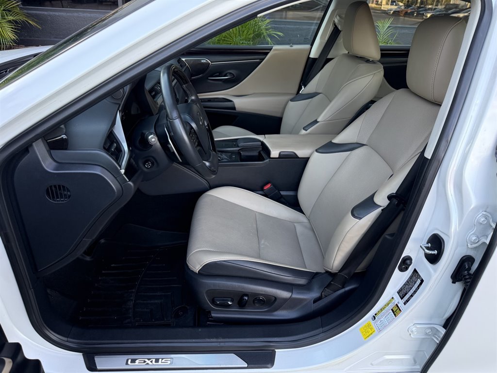 Used 2020 Lexus ES 350 w/ Premium Package FWD image 13