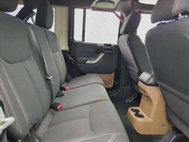 Used 2014 Jeep Wrangler Unlimited Sahara w/ Connectivity Group image 17