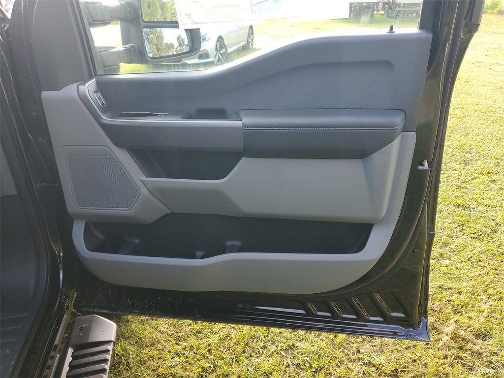 New 2025 Ford F350 XL w/ STX Appearance Package image 31