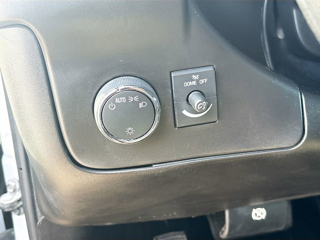 Used 2024 Chevrolet Express 3500 w/ Driver Convenience Package image 10