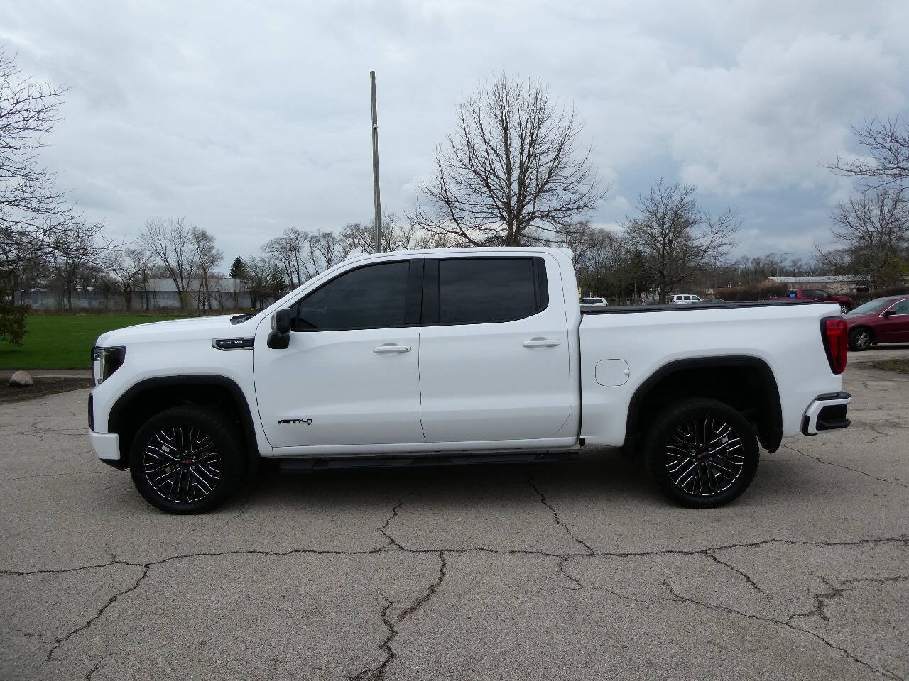 Used 2021 GMC Sierra 1500 AT4 w/ Technology Package AWD/4WD image 8