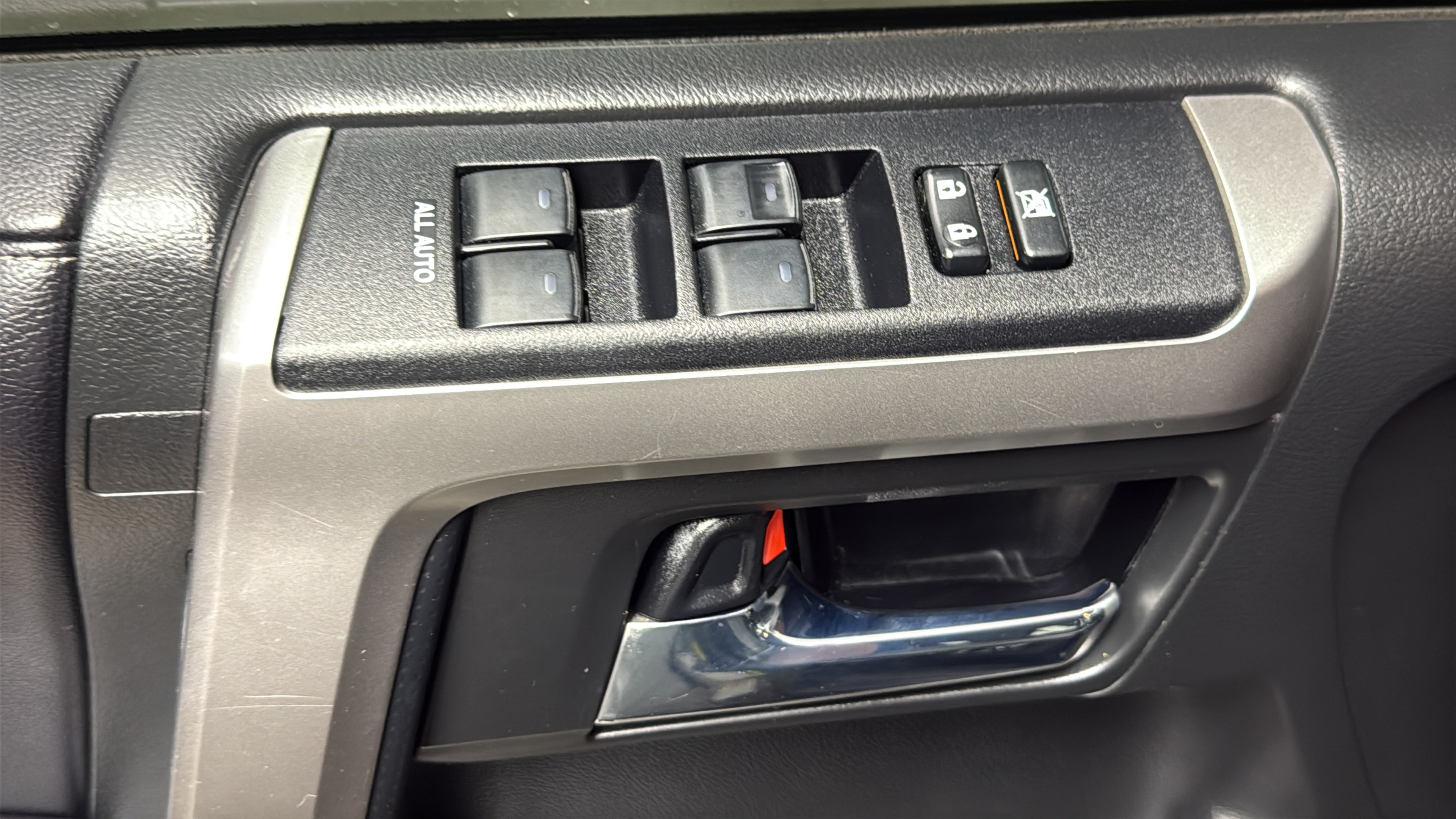 Used 2018 Toyota 4Runner SR5 Premium AWD/4WD image 14