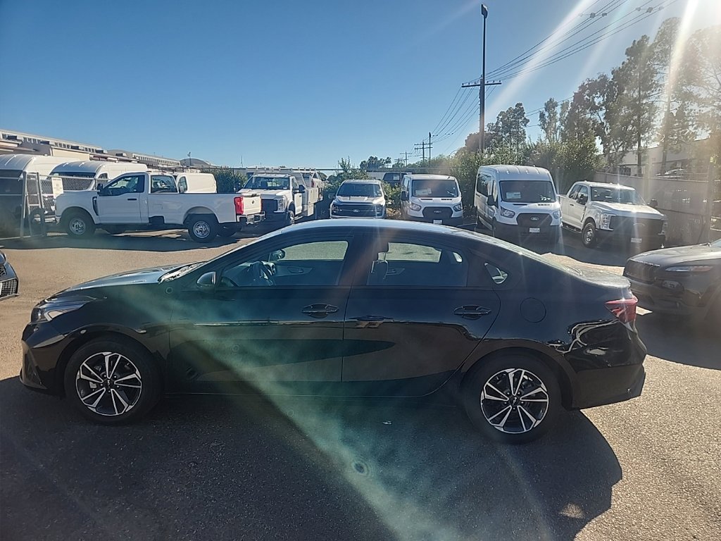 Certified 2023 Kia Forte LXS FWD image 10