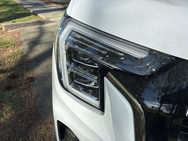 Used 2025 GMC Terrain Elevation image 9