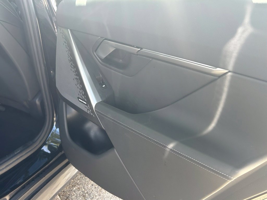 Used 2025 BMW 530i RWD image 34