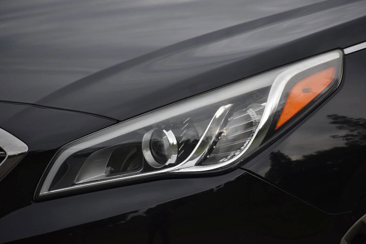 Used 2015 Hyundai Sonata Limited w/ Option Group 06 image 38