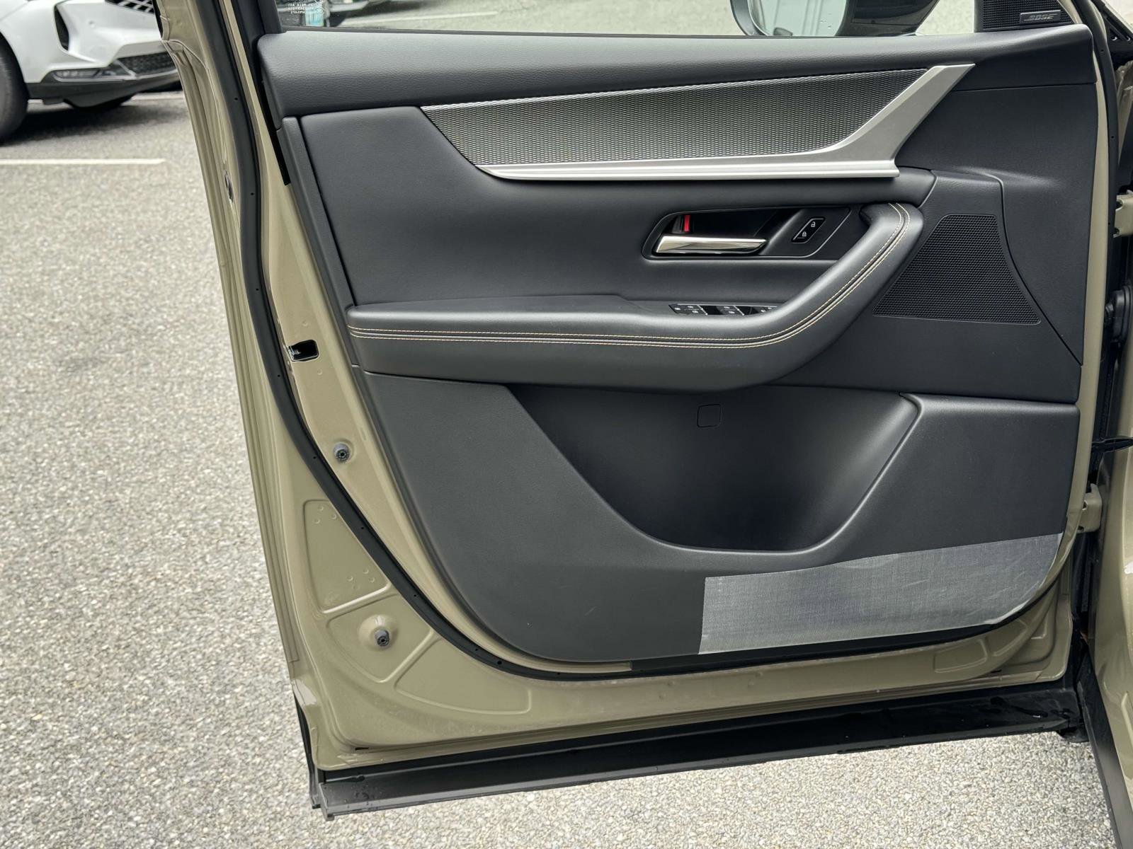 Used 2025 MAZDA CX-70 Plug-In Hybrid w/ Premium Plus image 15