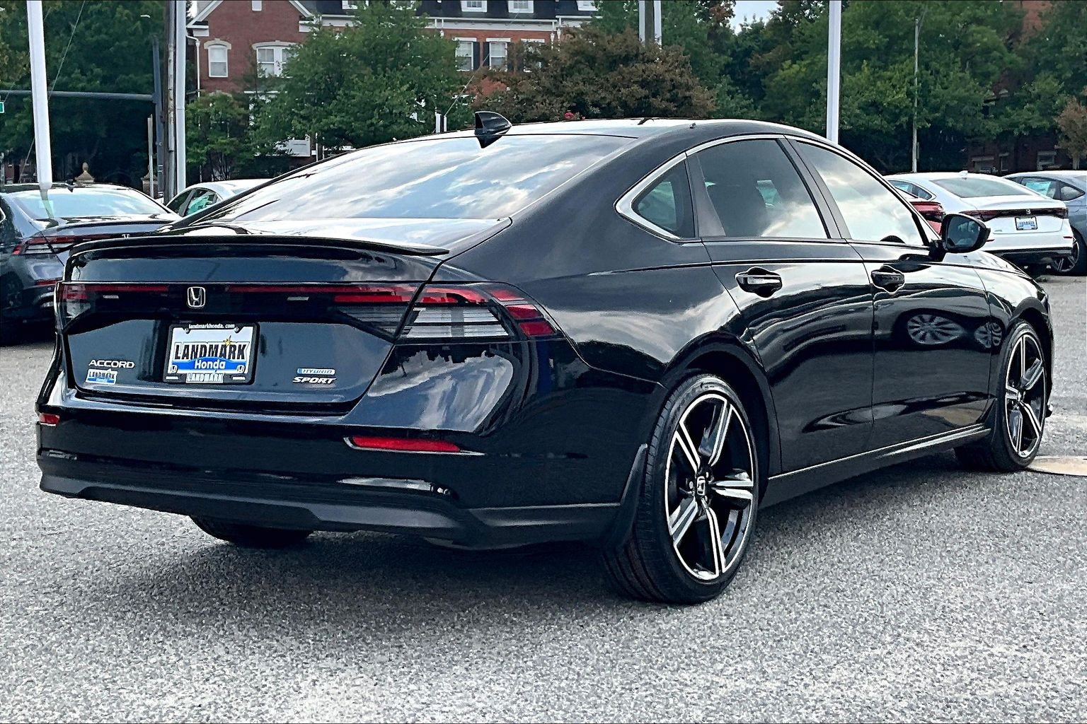 Used 2023 Honda Accord Sport image 2