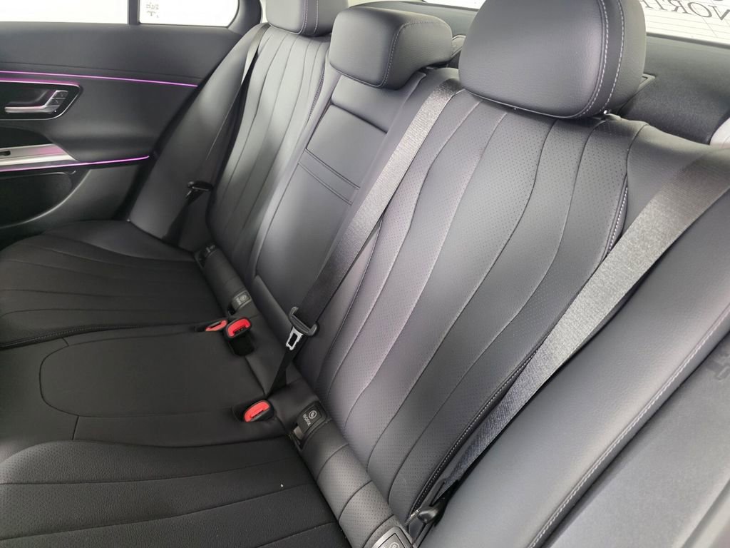 Used 2025 Mercedes-Benz E 350 Sedan image 16