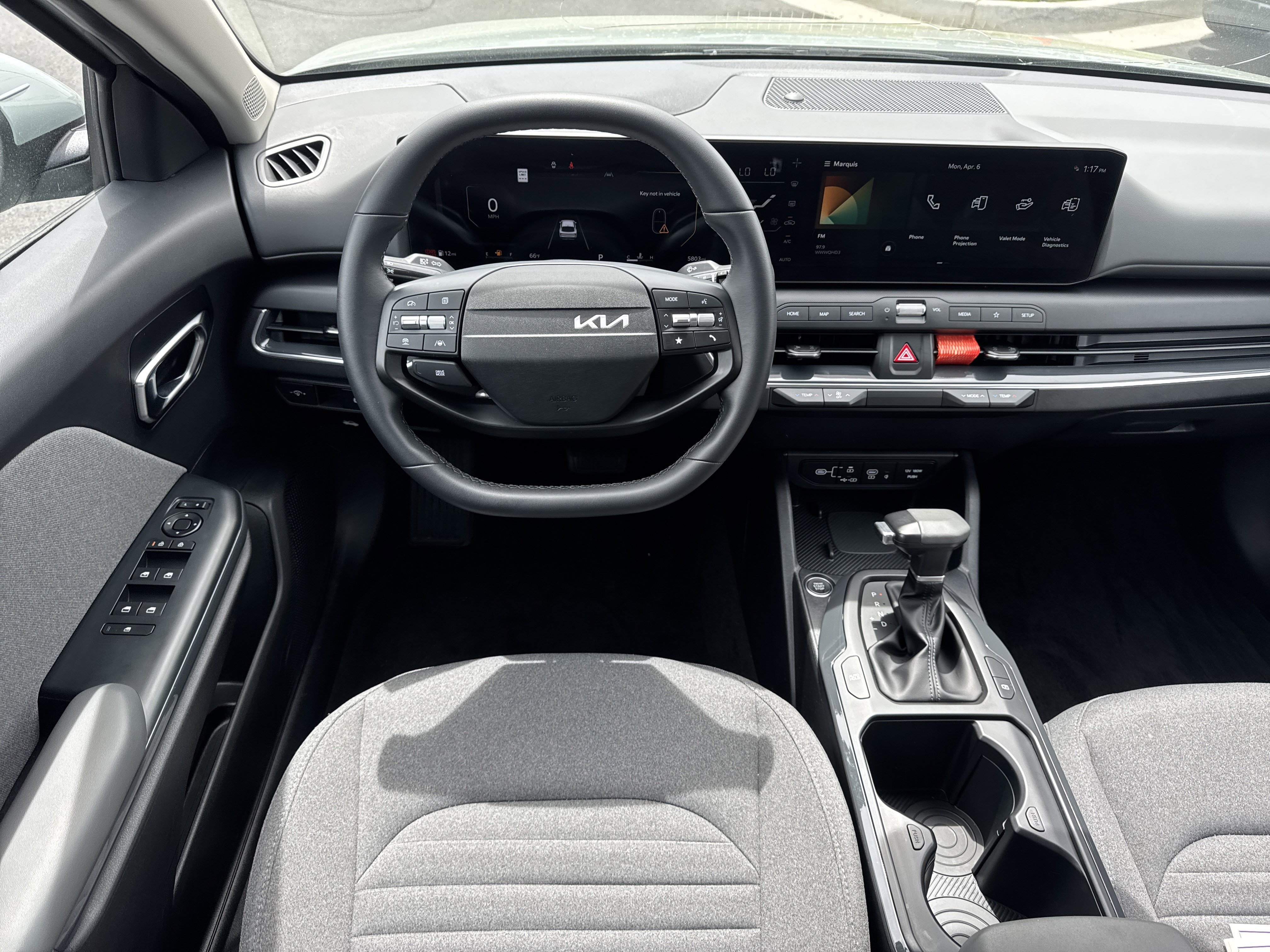 Certified 2025 Kia K4 EX image 23
