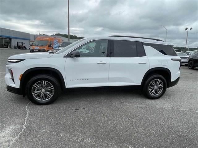 Certified 2024 Chevrolet Traverse LT image 7