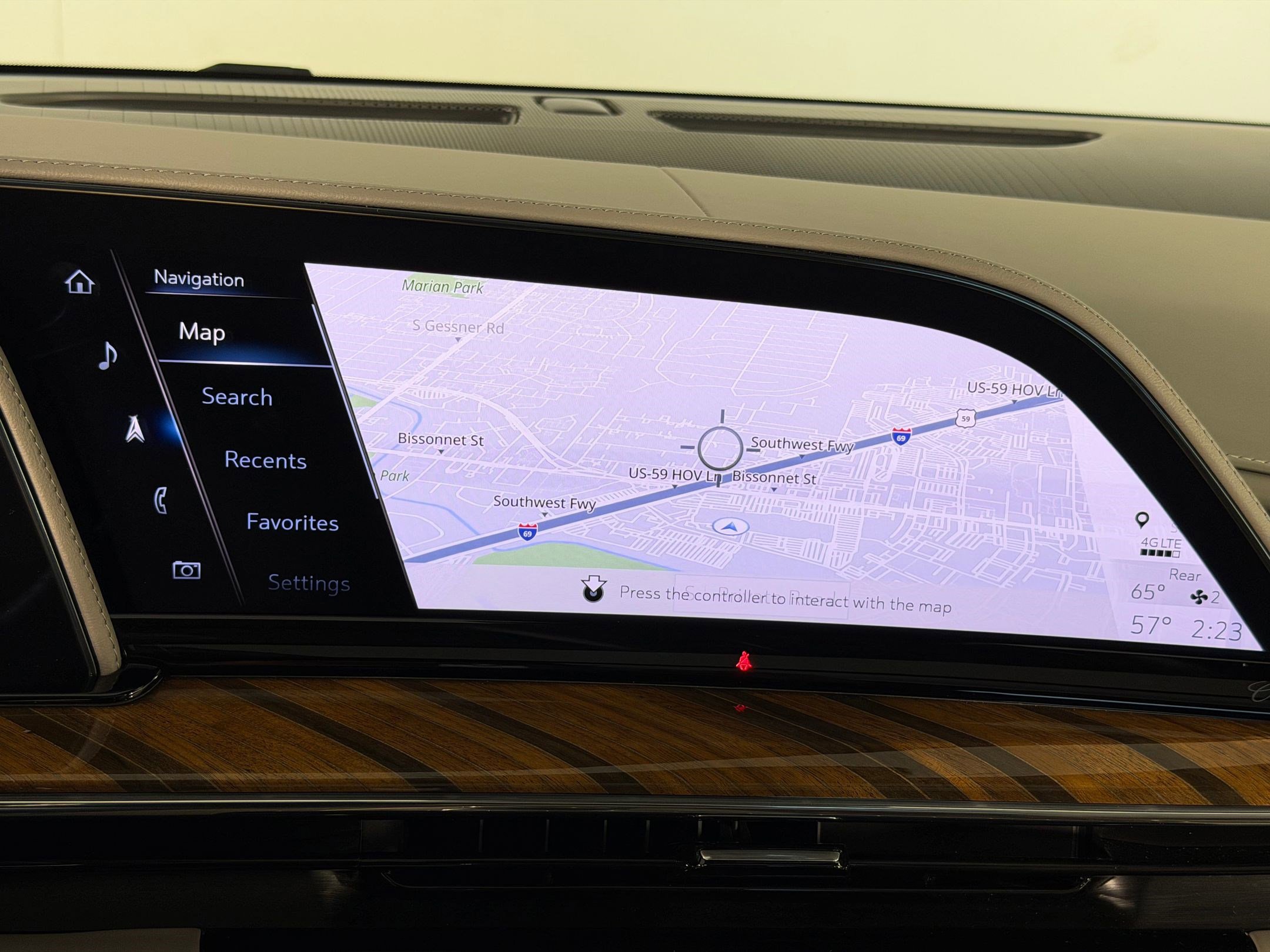 Used 2024 Cadillac Escalade Premium Luxury Platinum image 25