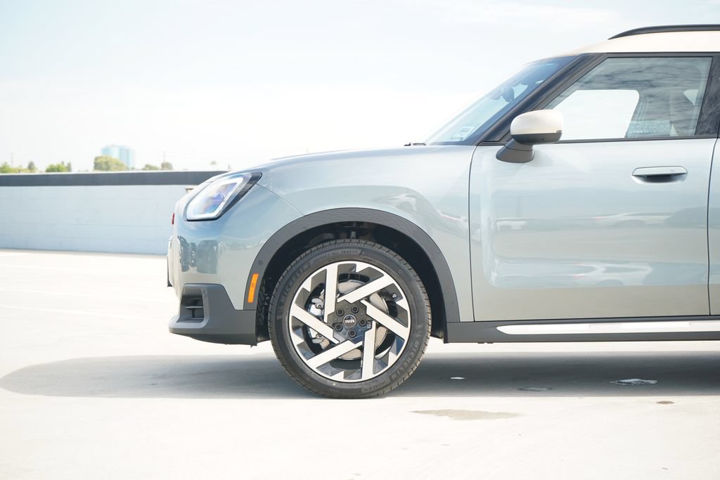 New 2027 MINI Cooper Countryman S w/ Comfort Package Max AWD/4WD image 2