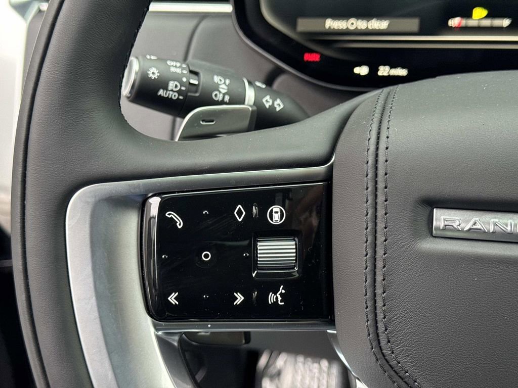 New 2026 Land Rover Range Rover SE image 27