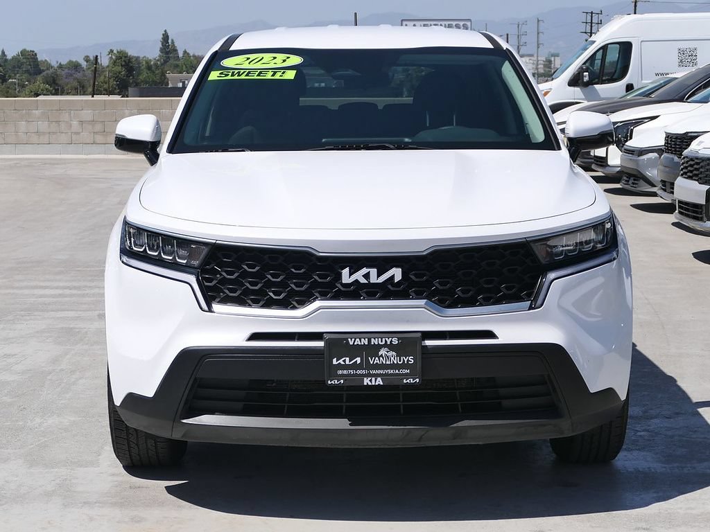 Used 2023 Kia Sorento LX FWD image 8