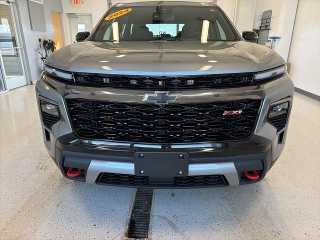 Used 2024 Chevrolet Traverse Z71 image 4